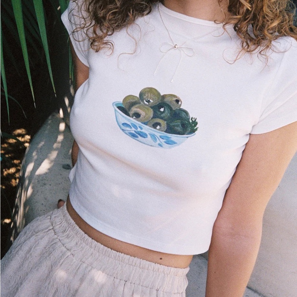 Alex Tee - LISA SAYS GAH